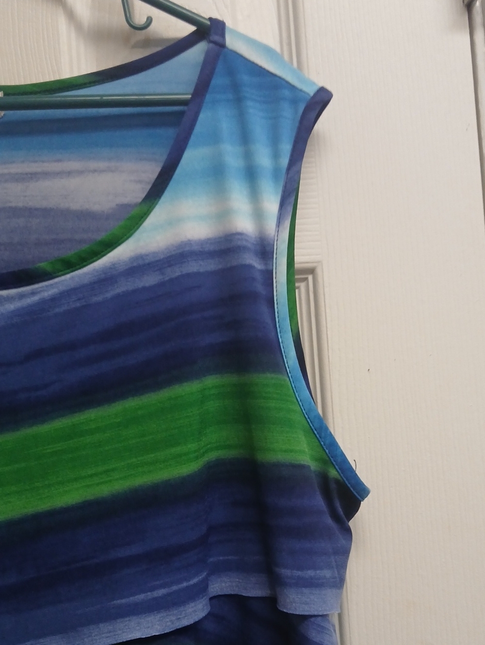 ​Dressbarn Women's Plus Size 1X Asymmetric Layered Watercolor Stripe Sleeveless - Picture 4 of 8